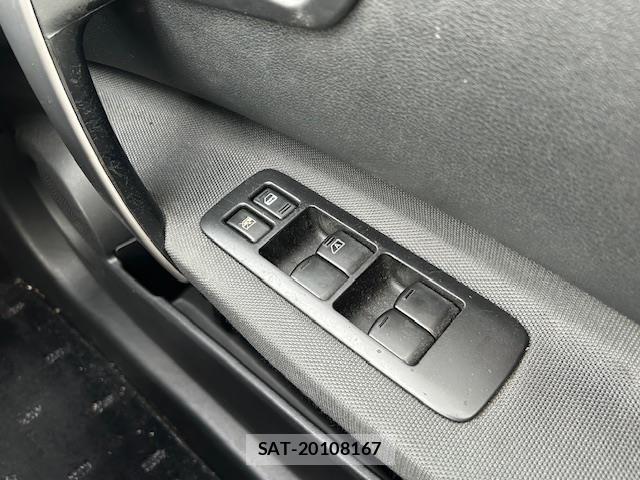 Nissan DUALIS 2013 8836733-4