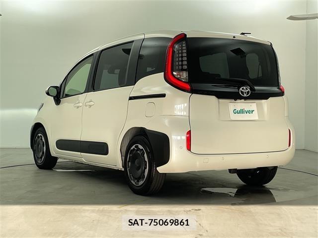 Toyota SIENTA 2024 8764239-13