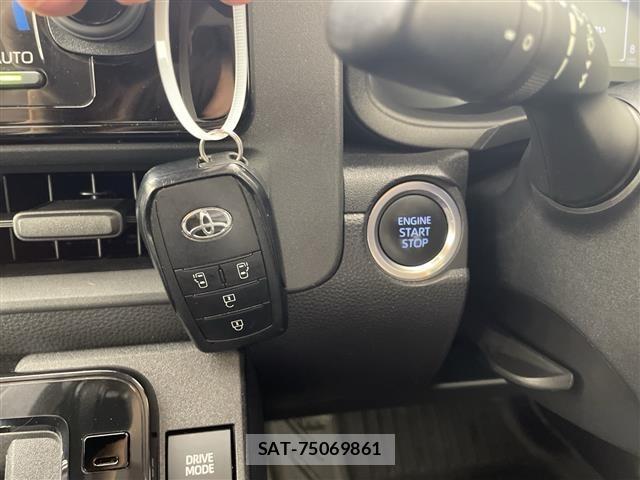 Toyota SIENTA 2024 8764239-19