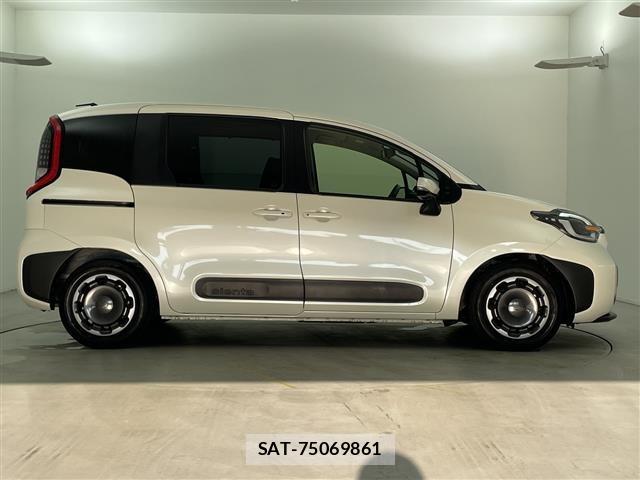 Toyota SIENTA 2024 8764239-2