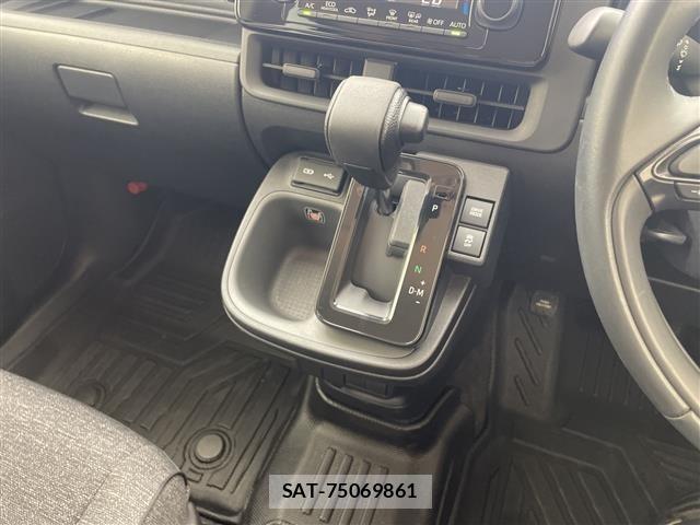 Toyota SIENTA 2024 8764239-3