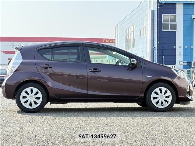 Toyota AQUA 2014 8762997-22