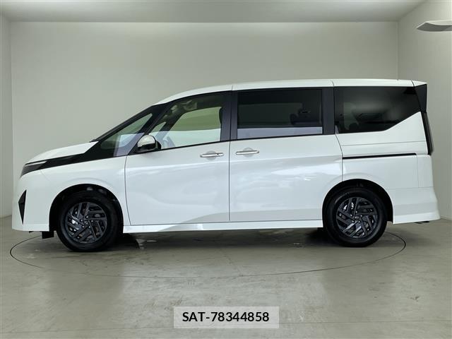 Nissan SERENA 2026 8672662-2