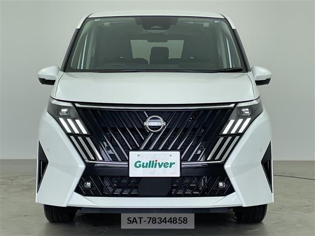 Nissan SERENA 2026 8672662-23