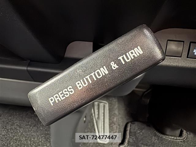 Toyota HIACE VAN 2026 8677232-10