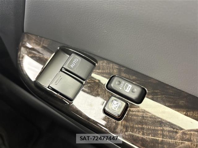 Toyota HIACE VAN 2026 8677232-4