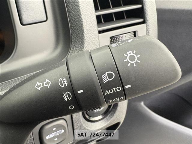 Toyota HIACE VAN 2026 8677232-8