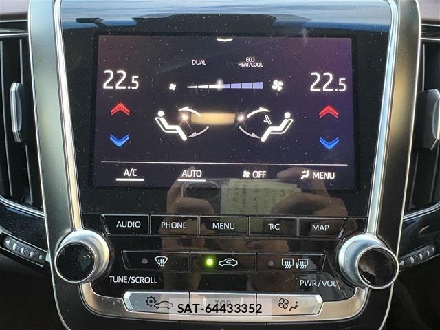 Toyota CROWN 2018 8769593-1