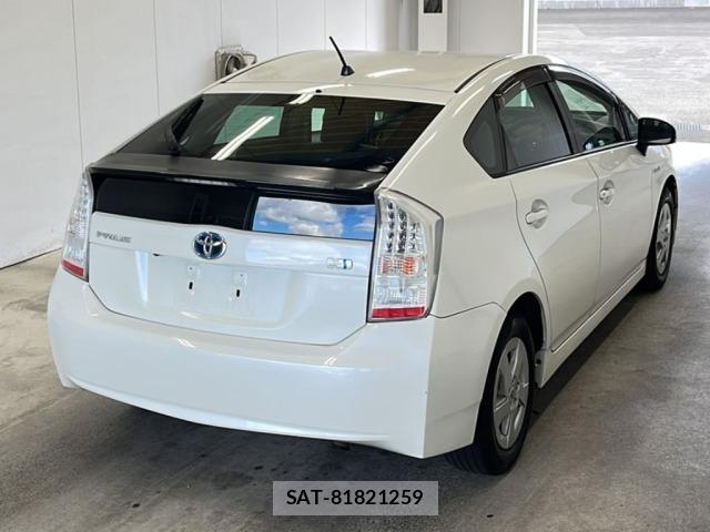Toyota PRIUS 2011 8911345-1