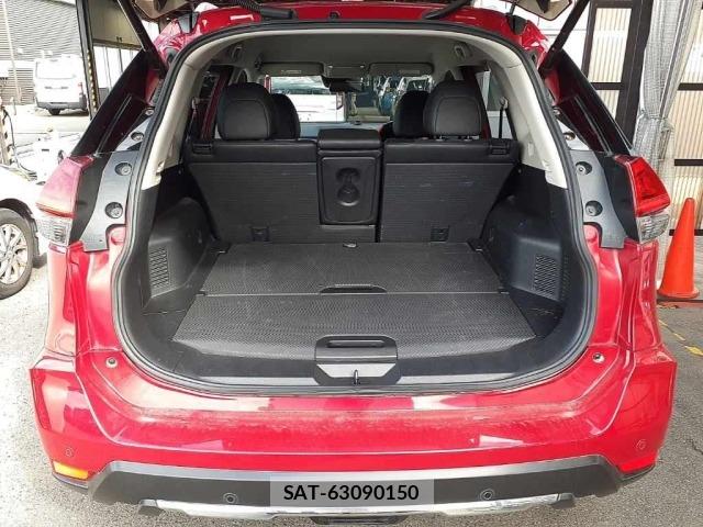 Nissan X-TRAIL 2017 8679300-11