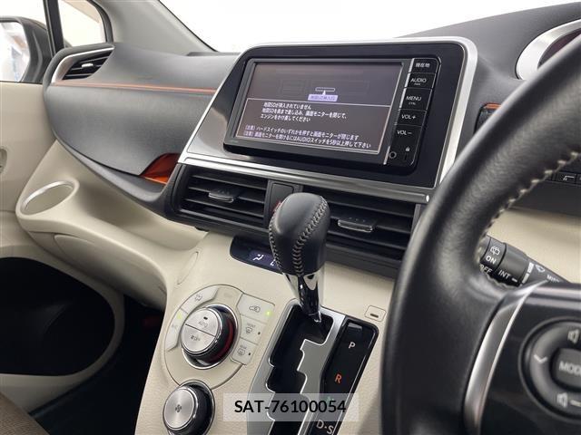 Toyota SIENTA 2016 8764242-4