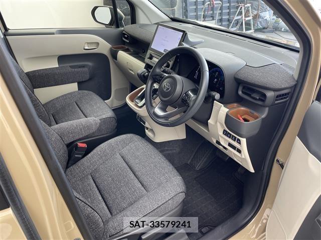 Toyota SIENTA 2024 8672181-1