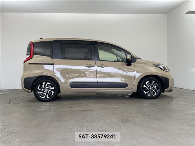 Toyota SIENTA 2024 8672181-21