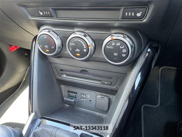 Mazda MAZDA2 2022 8770922-1