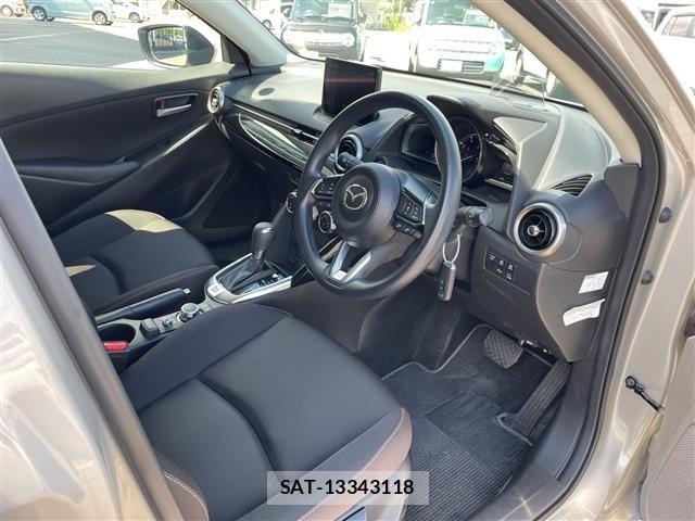 Mazda MAZDA2 2022 8770922-7