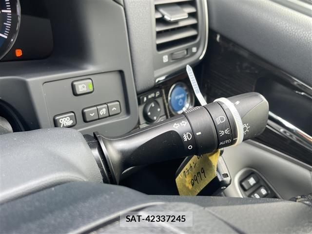Toyota CROWN 2016 8769617-7
