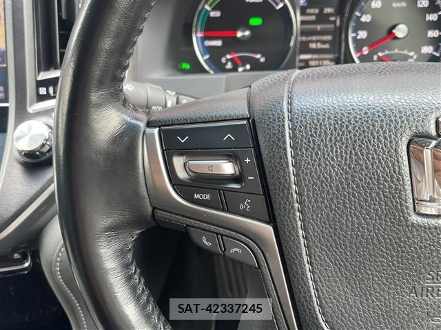 Toyota CROWN 2016 8769617-8