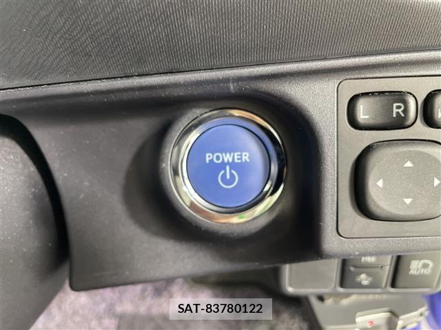Toyota AQUA 2017 8762998-10