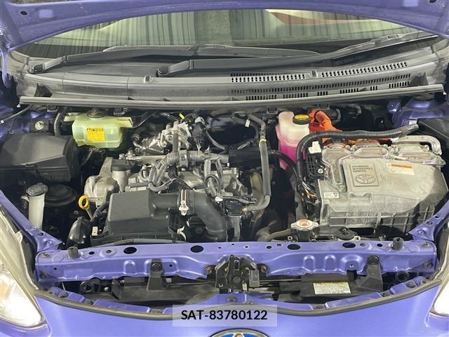 Toyota AQUA 2017 8762998-14