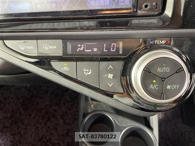 Toyota AQUA 2017 8762998-22