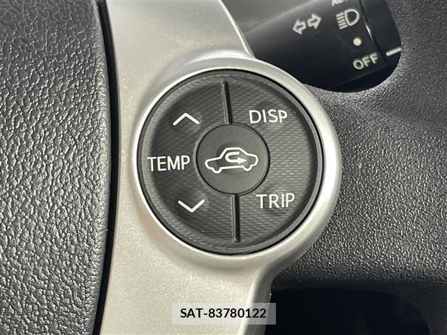 Toyota AQUA 2017 8762998-5