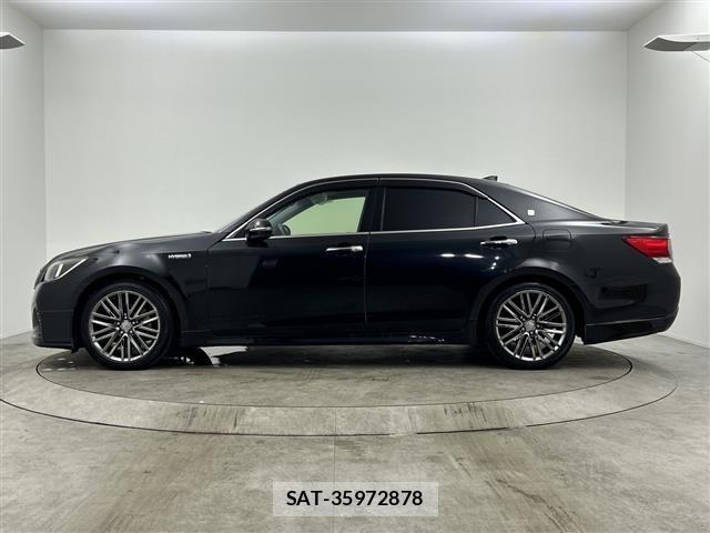 Toyota CROWN 2017 8769618-11