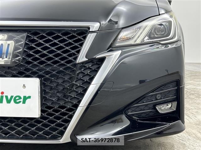 Toyota CROWN 2017 8769618-4