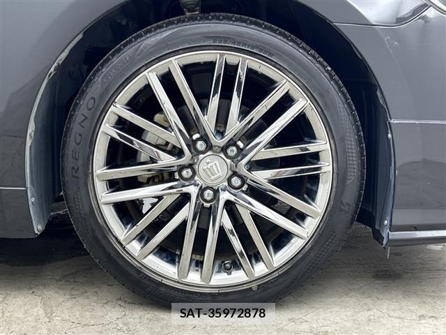 Toyota CROWN 2017 8769618-6