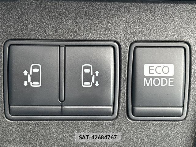 Nissan SERENA 2013 8672677-1