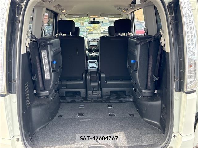 Nissan SERENA 2013 8672677-11