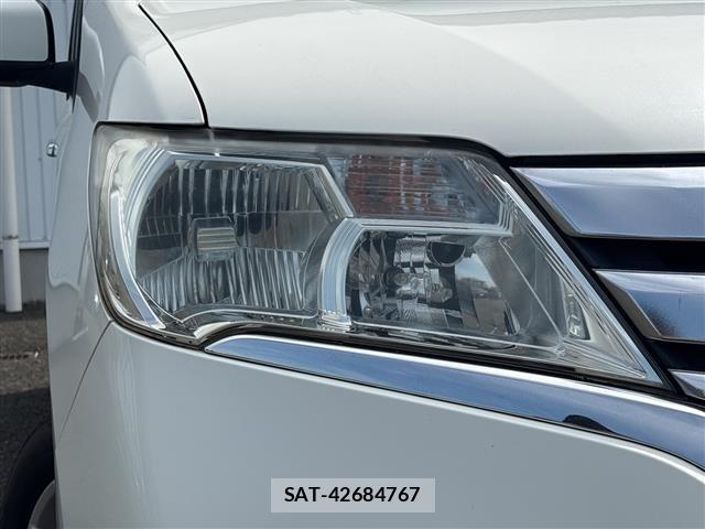 Nissan SERENA 2013 8672677-4