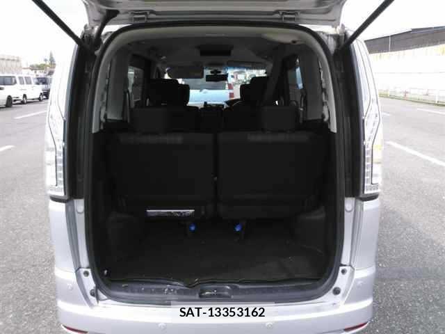 Nissan SERENA 2016 8773149-10