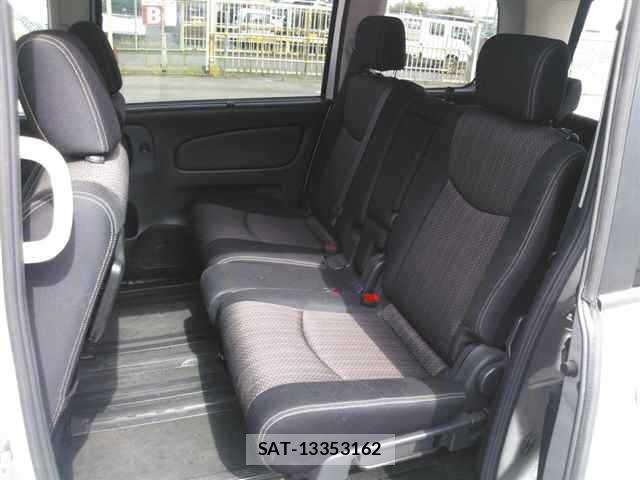 Nissan SERENA 2016 8773149-9