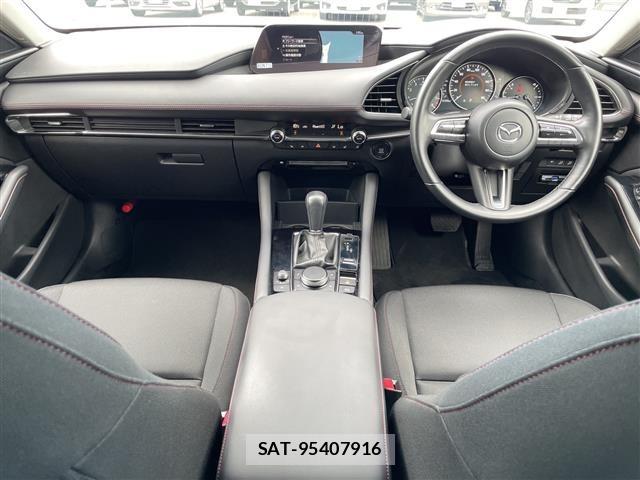 Mazda MAZDA3 2022 8770199-14