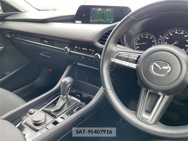 Mazda MAZDA3 2022 8770199-15
