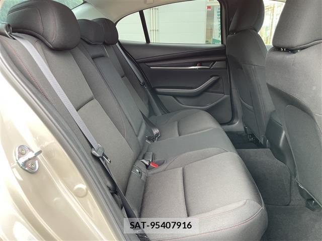 Mazda MAZDA3 2022 8770199-2