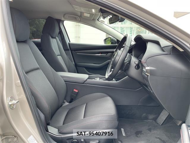 Mazda MAZDA3 2022 8770199-20