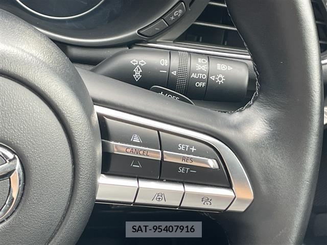 Mazda MAZDA3 2022 8770199-7