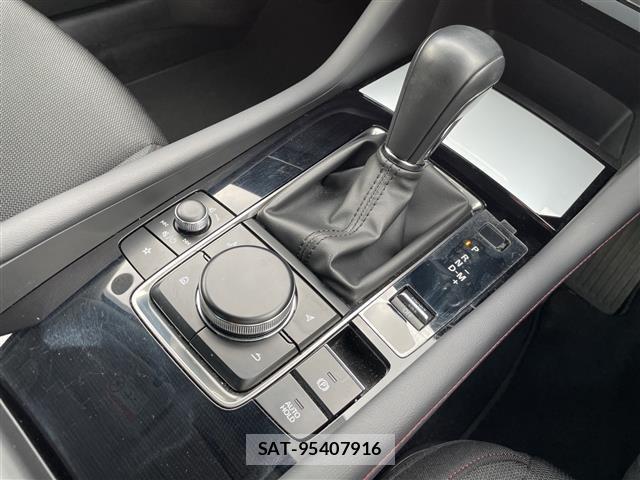 Mazda MAZDA3 2022 8770199-8