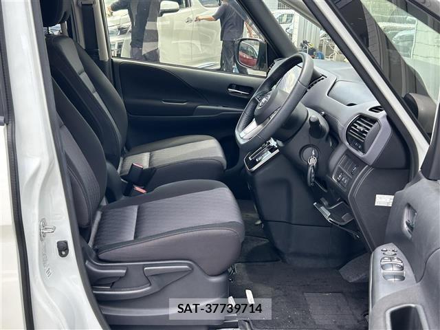Nissan SERENA 2022 8672693-9