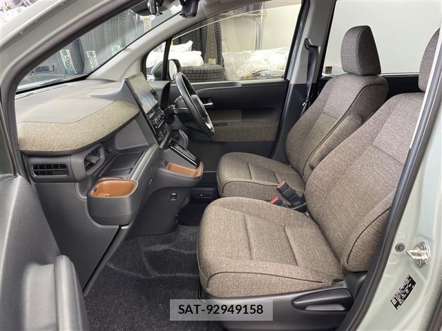 Toyota SIENTA 2023 8672200-6