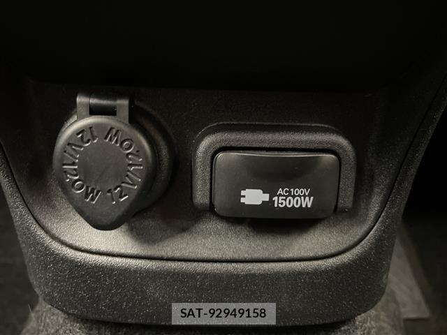 Toyota SIENTA 2023 8672200-9