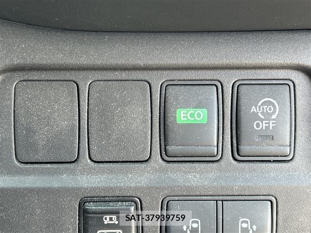 Nissan SERENA 2018 8672717-3