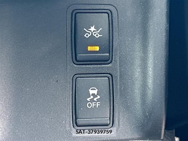 Nissan SERENA 2018 8672717-7
