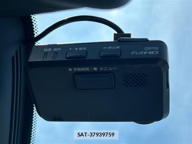 Nissan SERENA 2018 8672717-9