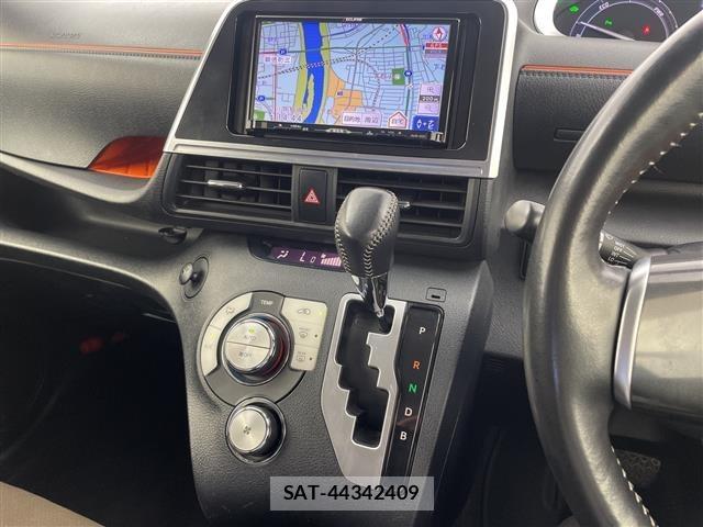 Toyota SIENTA 2019 8672201-11