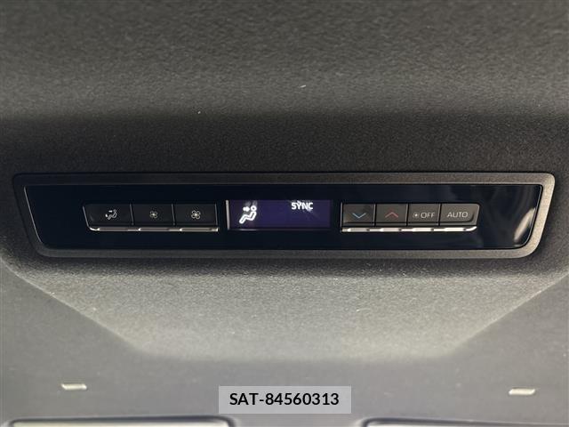 Toyota NOAH 2023 8765060-1