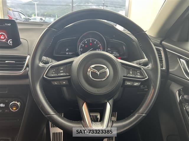 Mazda AXELA 2018 8771852-1