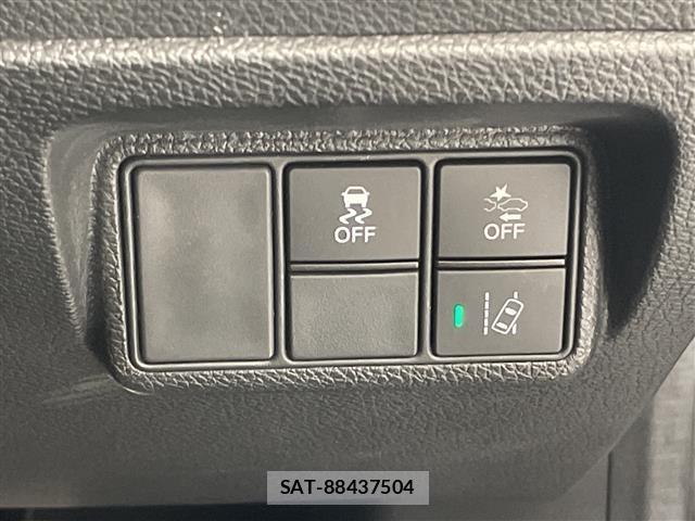 Honda CIVIC 2018 8770524-13