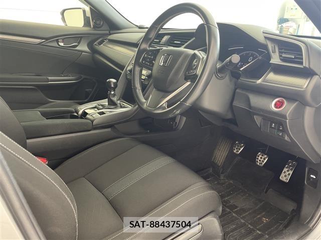 Honda CIVIC 2018 8770524-23